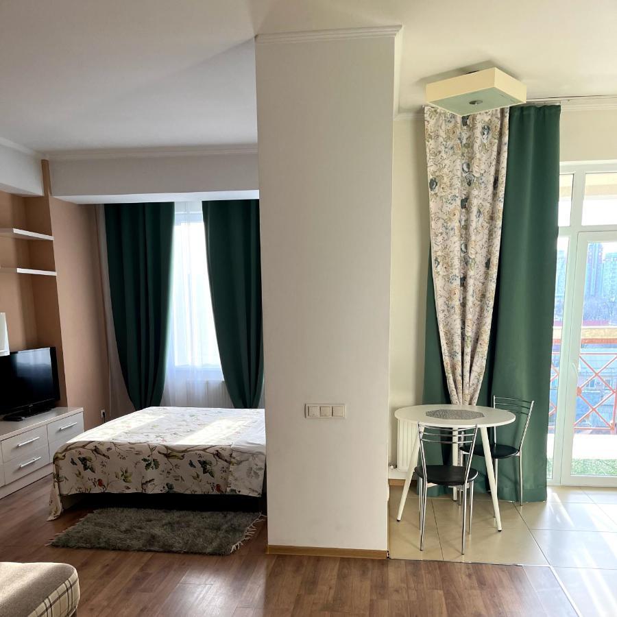 Stefan Cel Mare 1 Studio Chisinau Eksteriør bilde